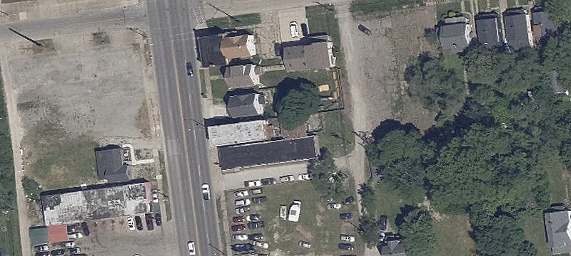 2223 Broadway