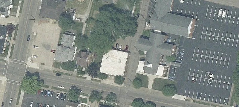 225 Fair NE Ave