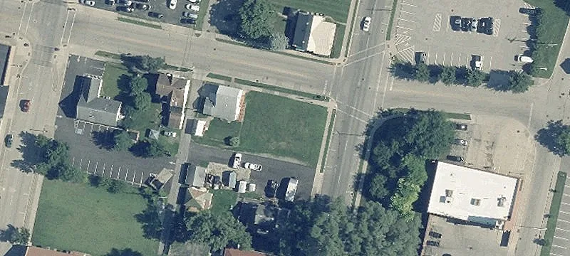 73 1st St