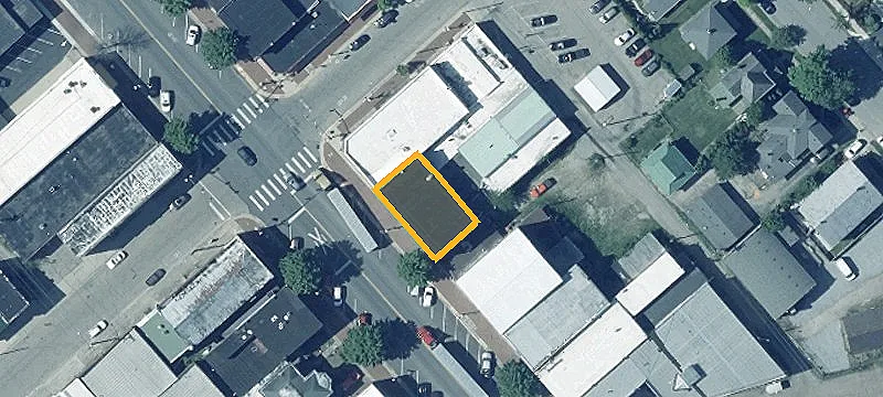 106 Main St