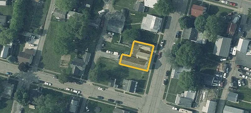 121 Main St