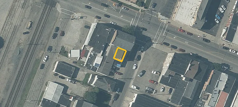 201 Main St
