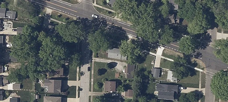 425 Oakmoor Rd