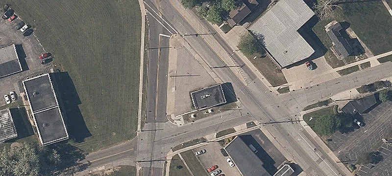890 Broadway Ave