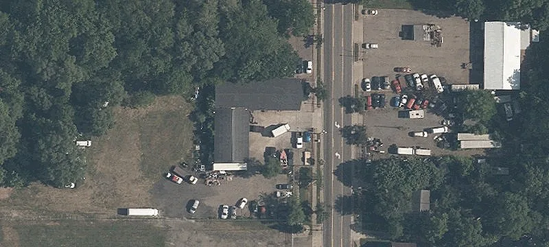 1050 Un Ave