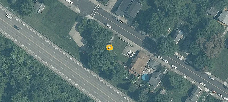 305 Main St