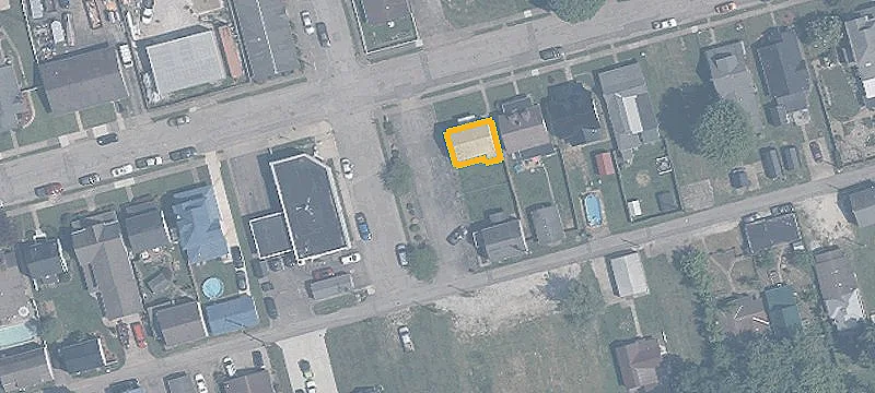 319 2nd Ave