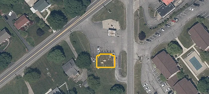 6390 Youngstown Hubbard Rd