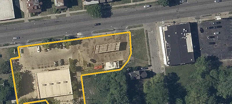 7608 Superior Ave