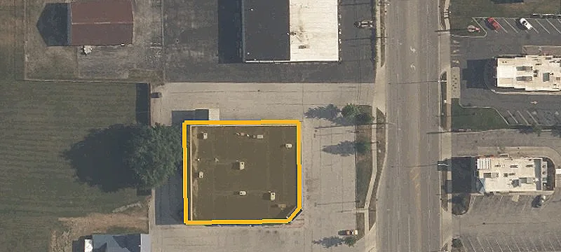 1017 Main St