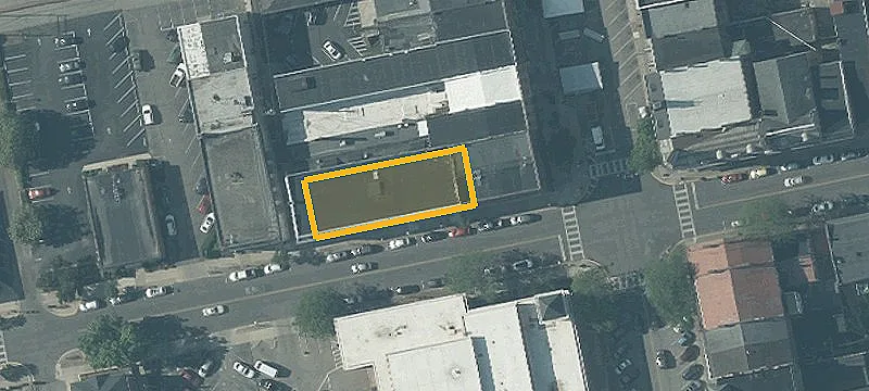 11 2nd St