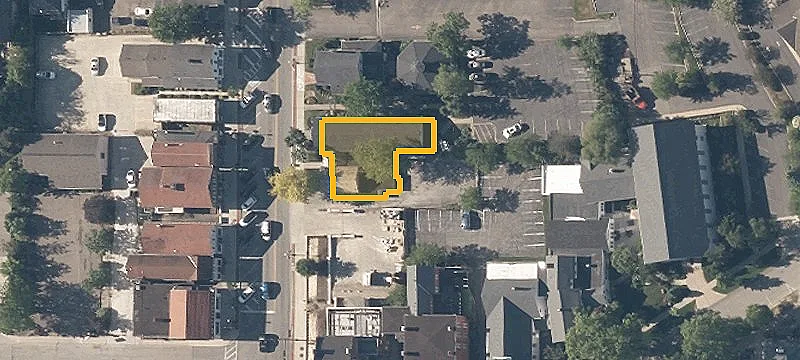 201 Main St