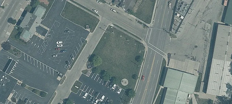 3rd St