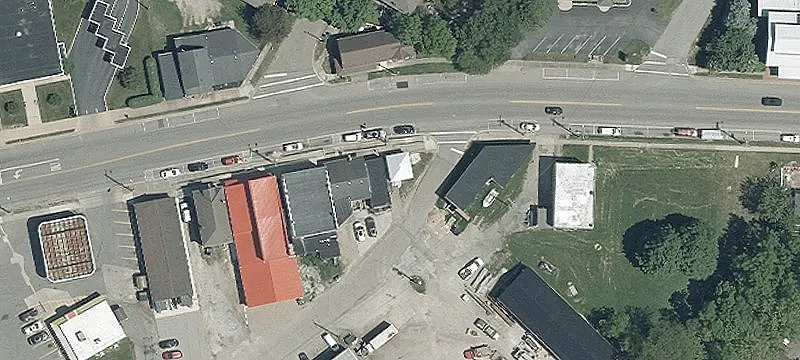 136 Main St