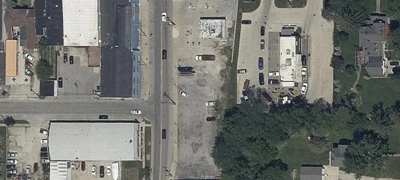 121 Locust