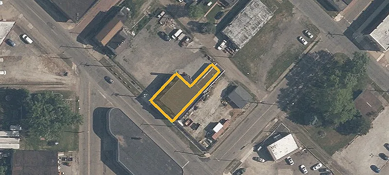 225 Hester Ave