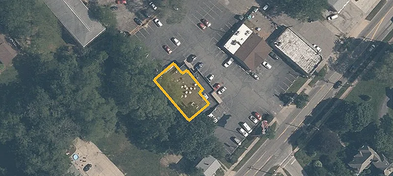 700 Mentor Ave