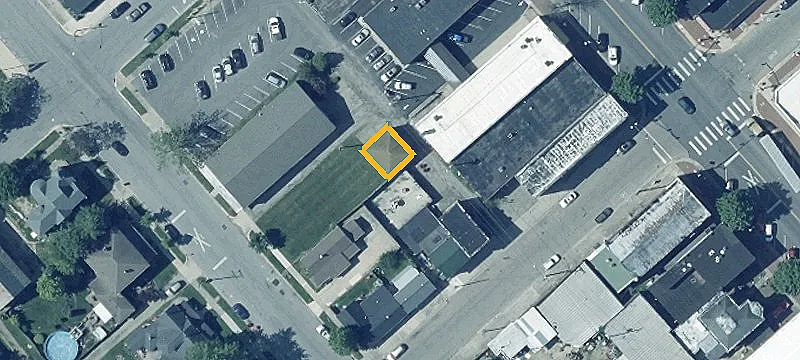 31 1st St