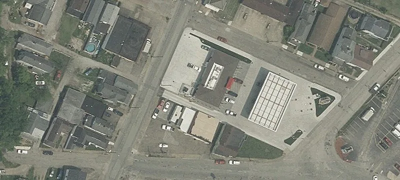 1400 Zane Hwy