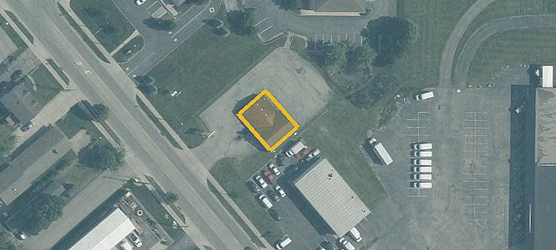 5182 College Cor Pike