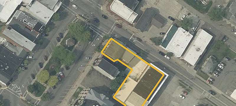 9 Lisbon St