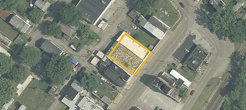 327 Main St