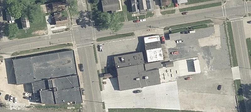 418 Main St