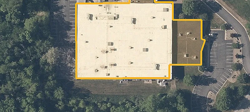 8271 Bavaria E Dr