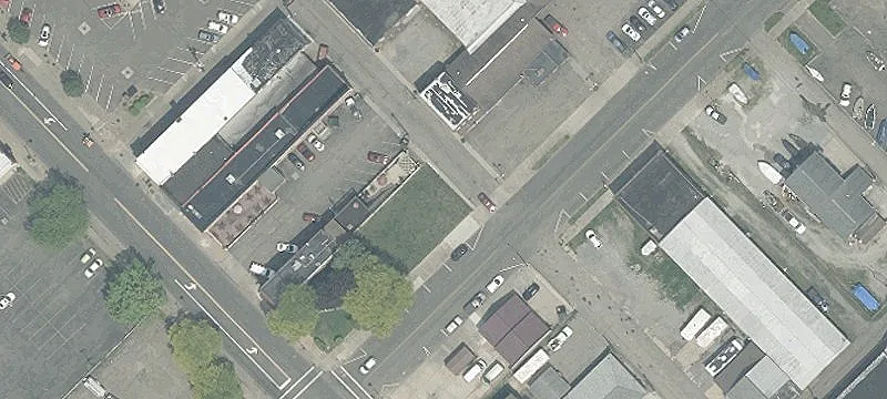 235 2nd St