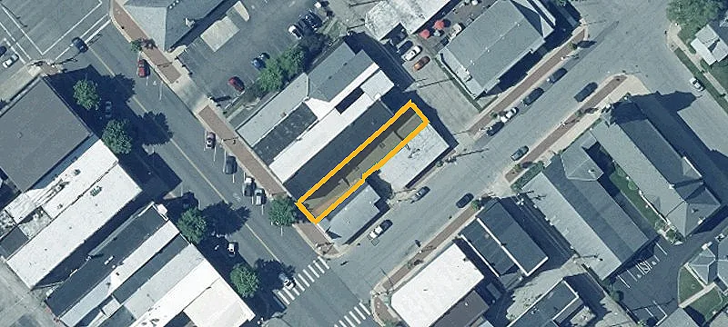 24 Main St