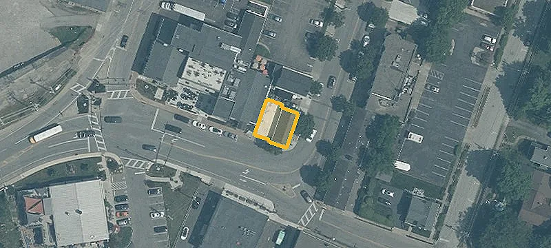 13 Main St