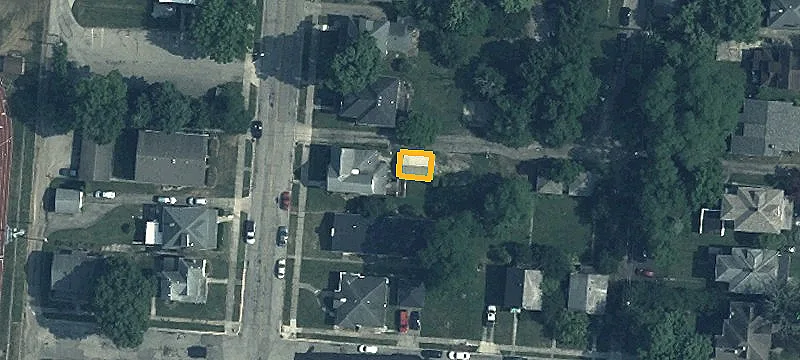 1114 Woodlawn Ave