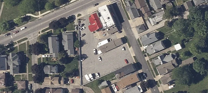 711 Fulton St