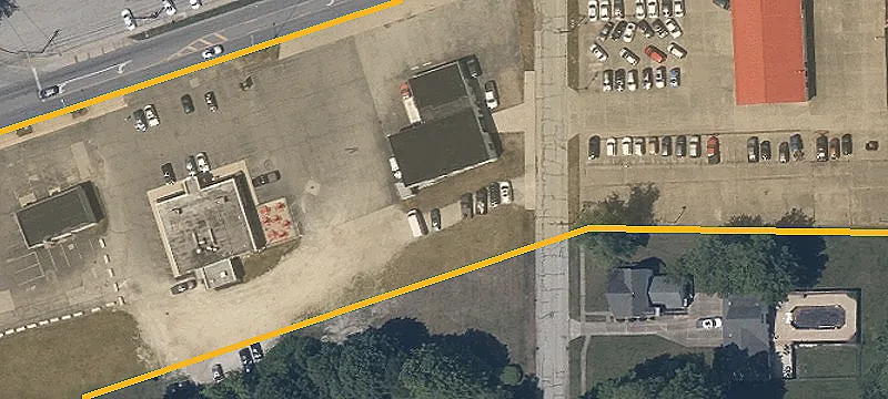 696 Main St
