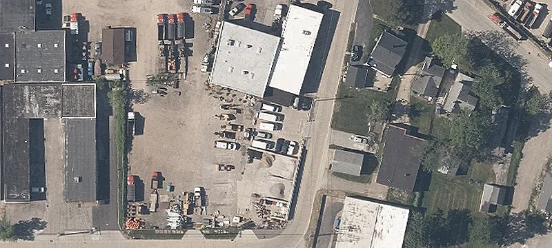 21012 Aurora Rd