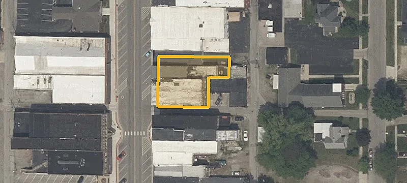 126 Main St