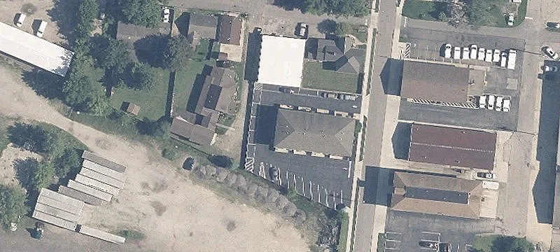228 Maple St