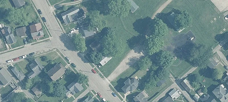 44 High St