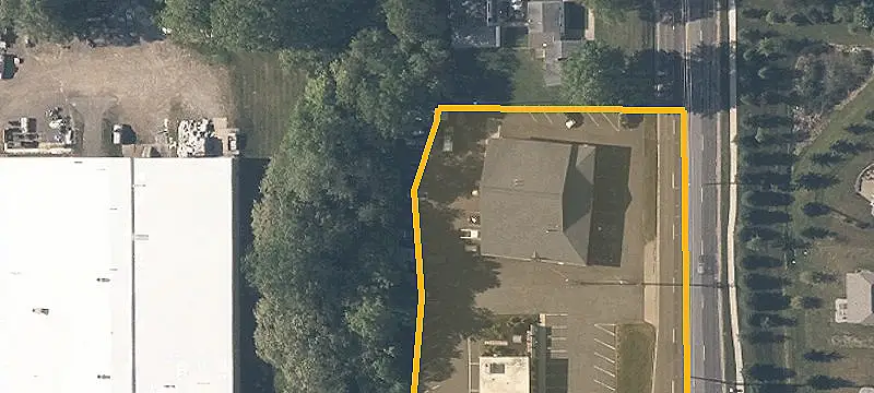 4660 Darrow Rd