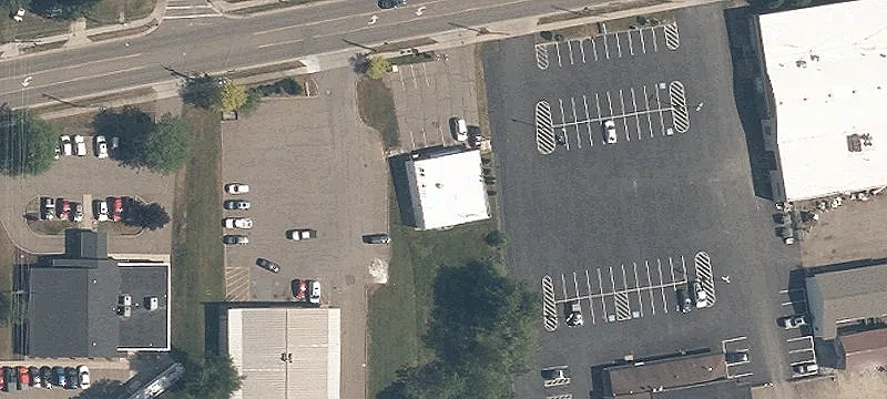 1204 Main St