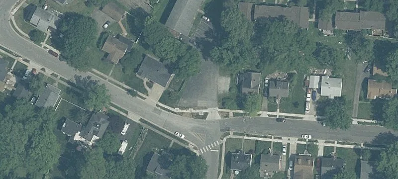 10 Highland Ave
