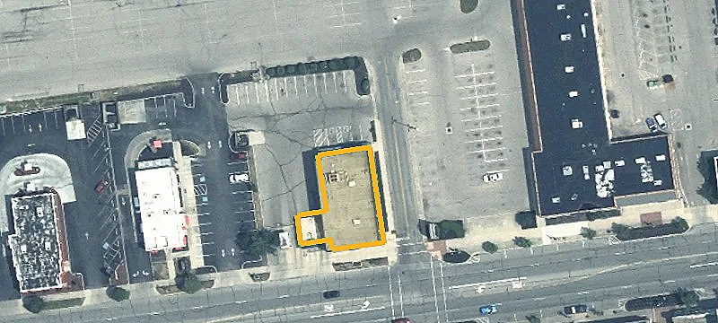 100 Main St