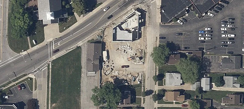19415 Detroit Rd
