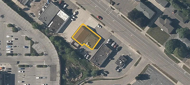 1820-1822 Portage Trl