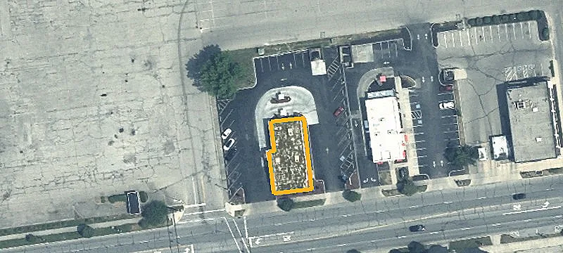 160 Main St