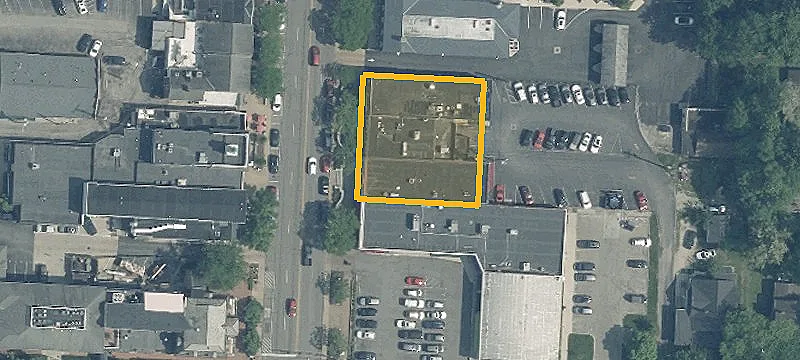 656 High St