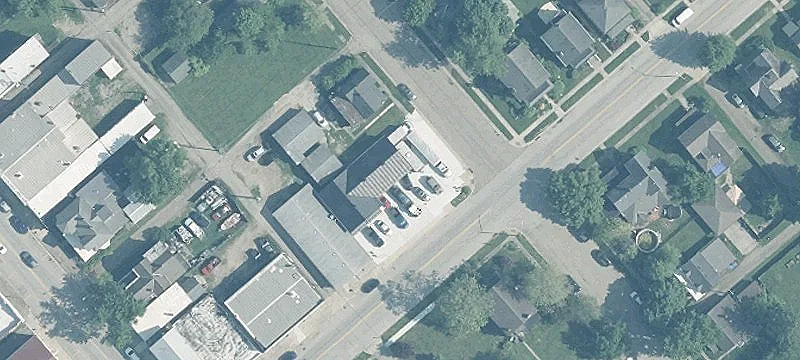 48 Main St