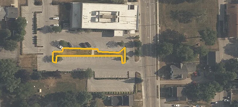 118 College Dr