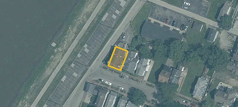102 Vlg St
