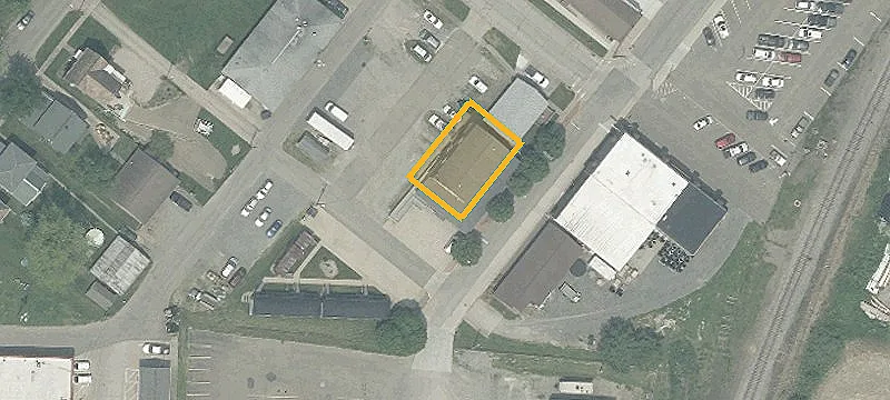 206 Factory SE St